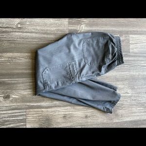 Women’s fig scrub bottom